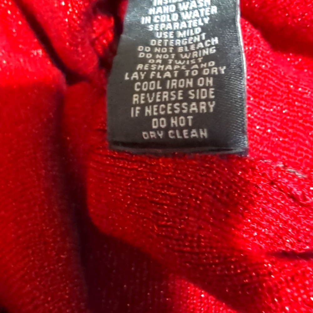 ❤️🖤Dress Barn Red Black Beaded Designs Pullover V-Neck Sweater Long Sleeve - Picture 8 of 12